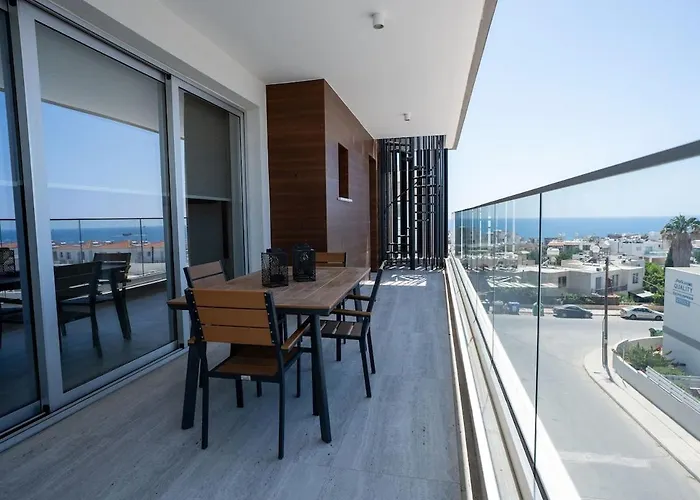 Lejlighed Special Offer - Modern Apartment, Walking Distance To Beach, Hot Tub, Bbq, Rooftop Sea Views *