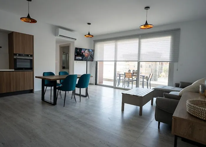 Lejlighed Special Offer - Modern Apartment, Walking Distance To Beach, Hot Tub, Bbq, Rooftop Sea Views *